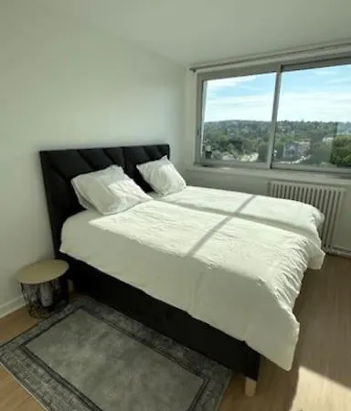 A 20min De Paris Apartament